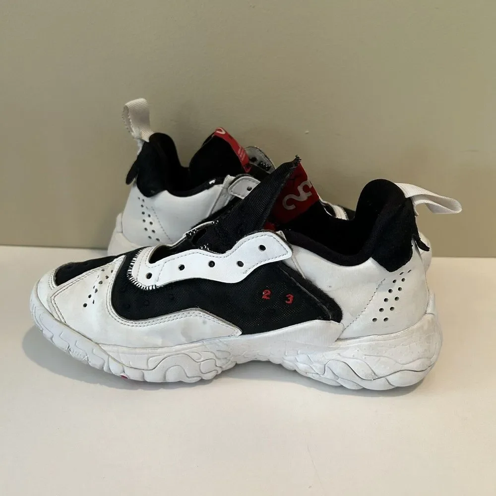 Jordan Delta 2 “Chicago bulls” Size 6.5Y No Laces Or Insoles‎